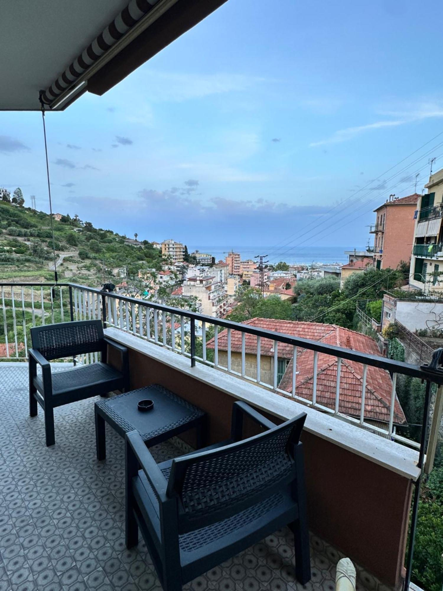 Appartamento Vista Mare, Санремо Экстерьер фото